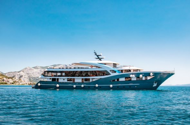 MY Adriatic Blue Rivages du monde