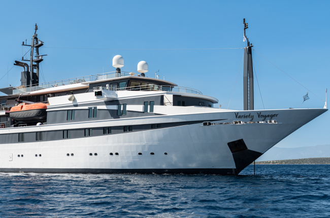M/Y Variety Voyager Rivages du monde 