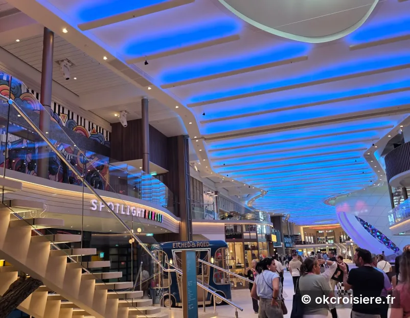 Plans des ponts du Legend of the Seas, photo 2