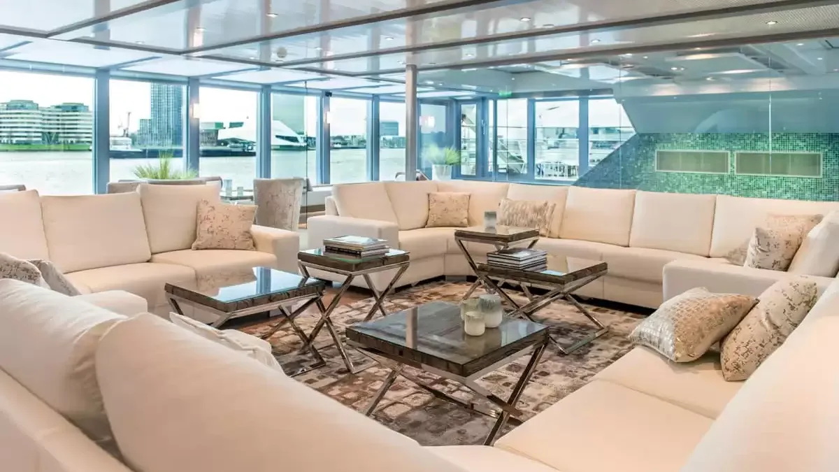 Espaces et activités à bord du Amadeus Queen