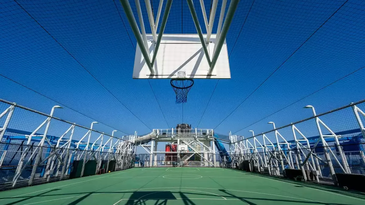 Espaces et activités à bord du Aroya