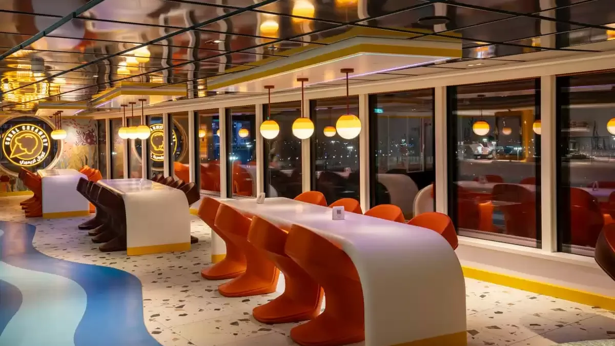 Espaces et activités à bord du Aroya