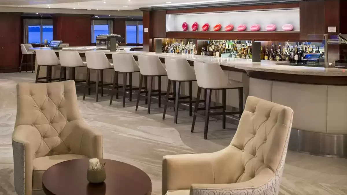 Espaces et activités à bord du Azamara Pursuit