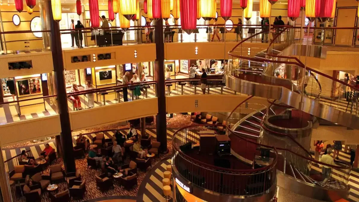 Espaces et activités à bord du Carnival Breeze