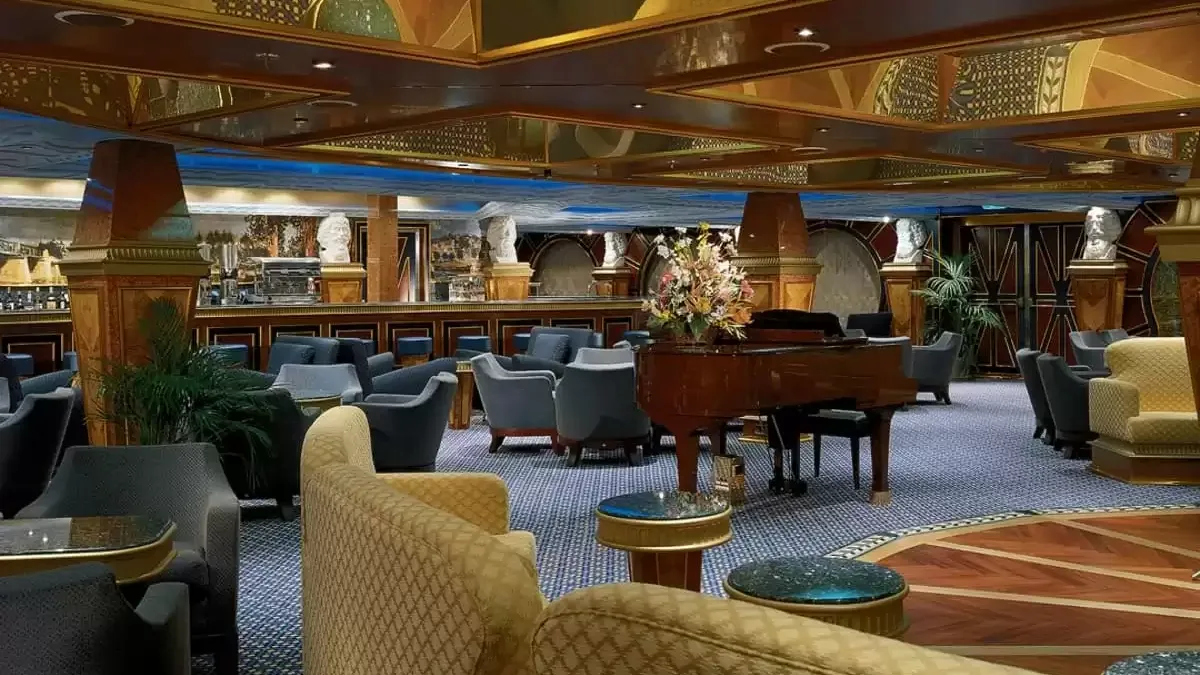 Espaces et activités à bord du Carnival Conquest