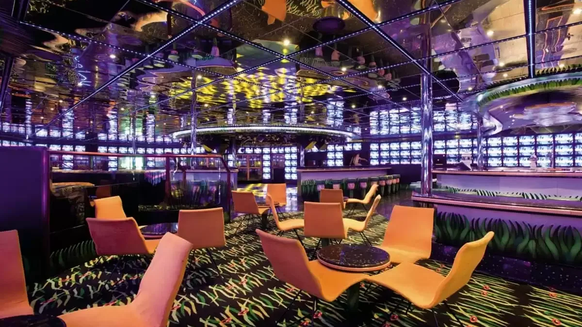 Espaces et activités à bord du Carnival Conquest