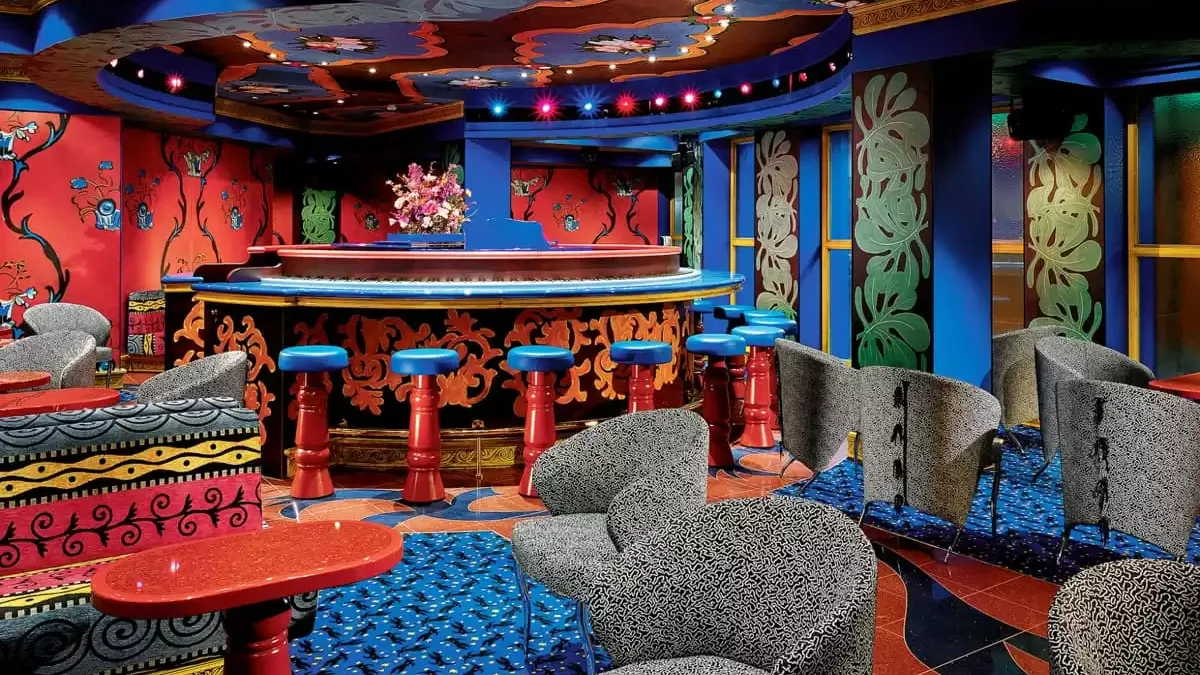 Espaces et activités à bord du Carnival Conquest