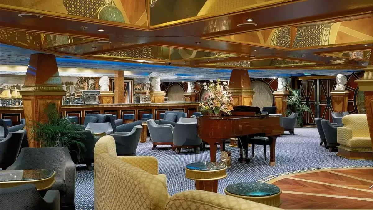 Espaces et activités à bord du Carnival Conquest