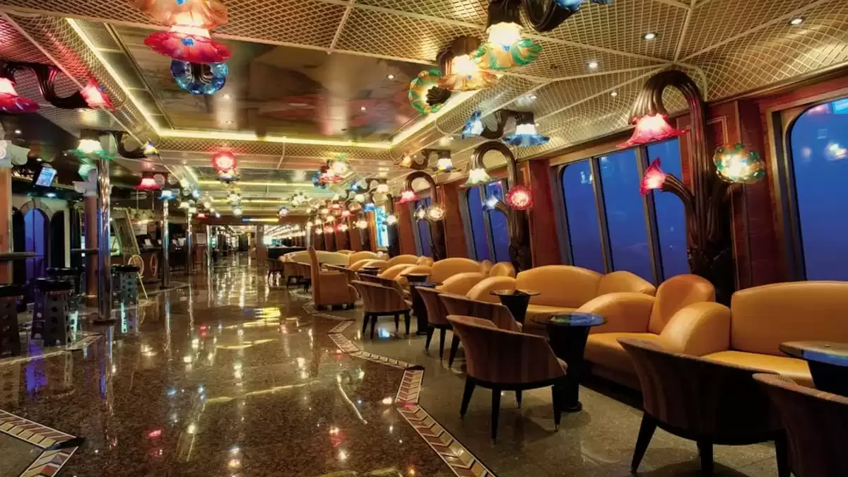 Espaces et activités à bord du Carnival Conquest