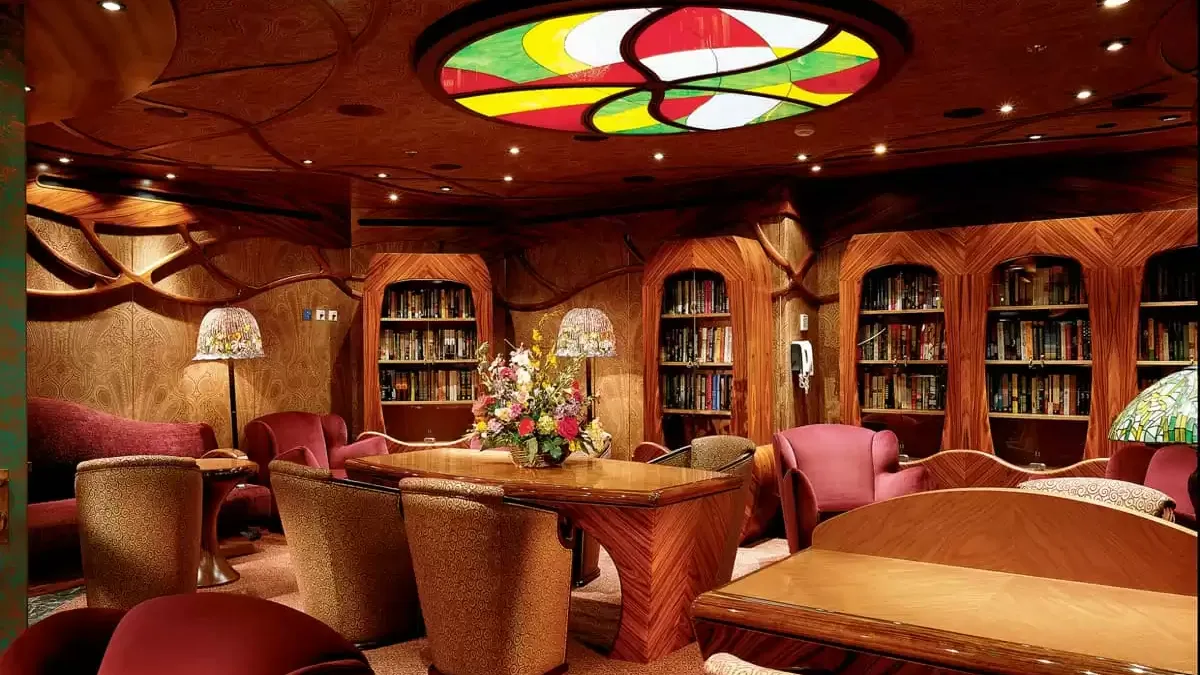Espaces et activités à bord du Carnival Conquest