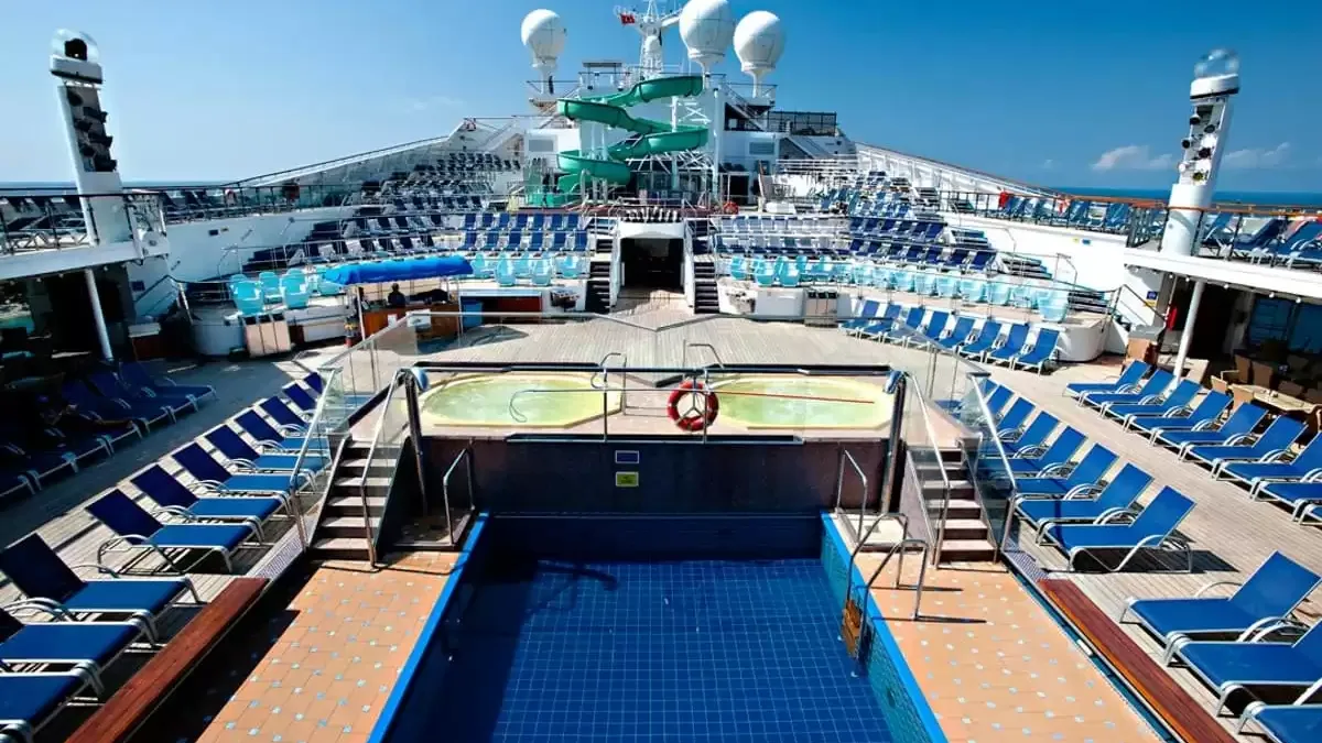 Espaces et activités à bord du Carnival Glory