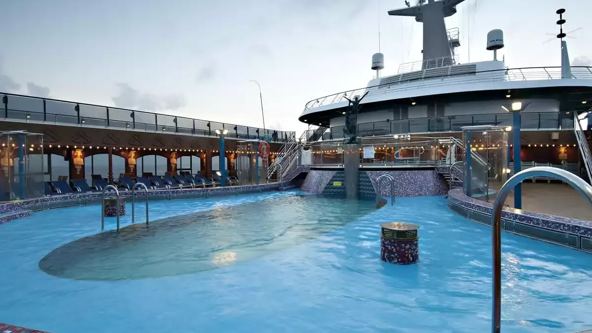 Espaces et activités à bord du Carnival Miracle