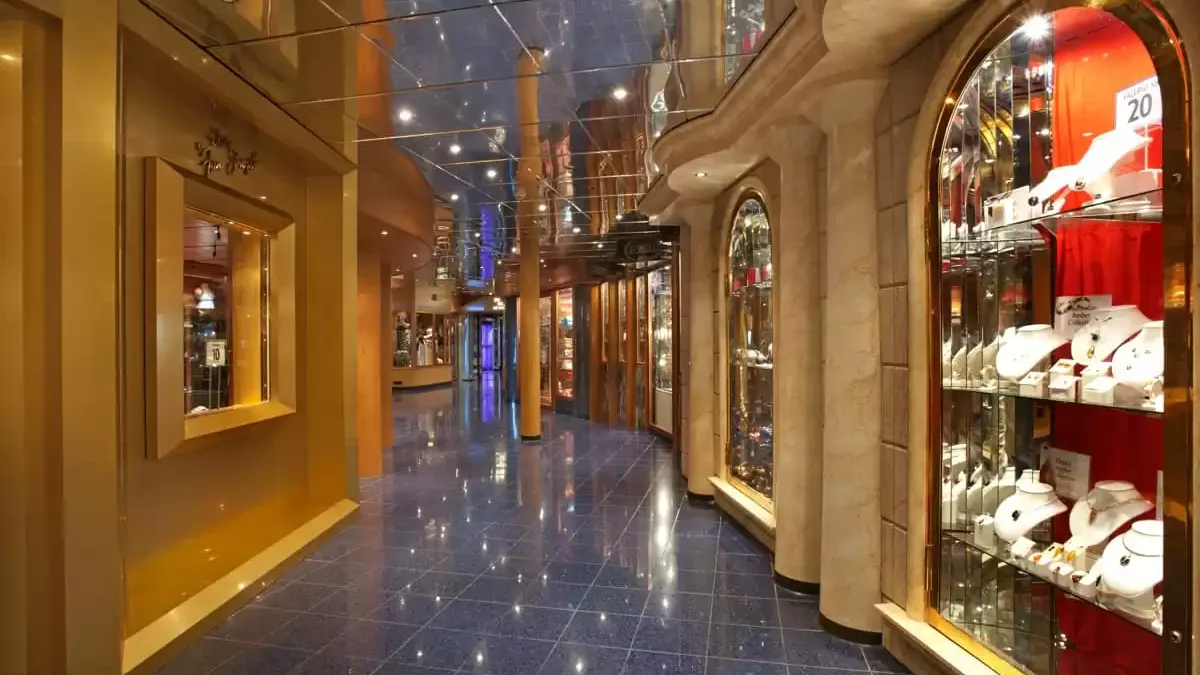 Espaces et activités à bord du Carnival Miracle