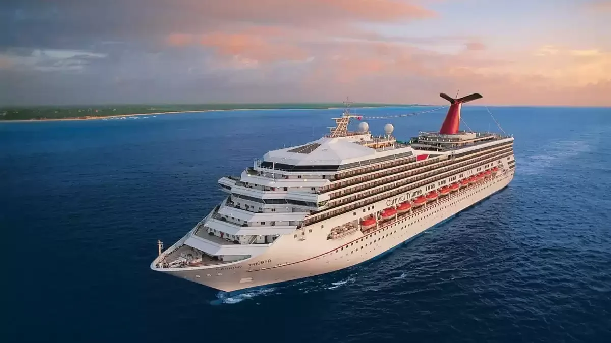 Le Carnival Sunrise en mer, vu du ciel