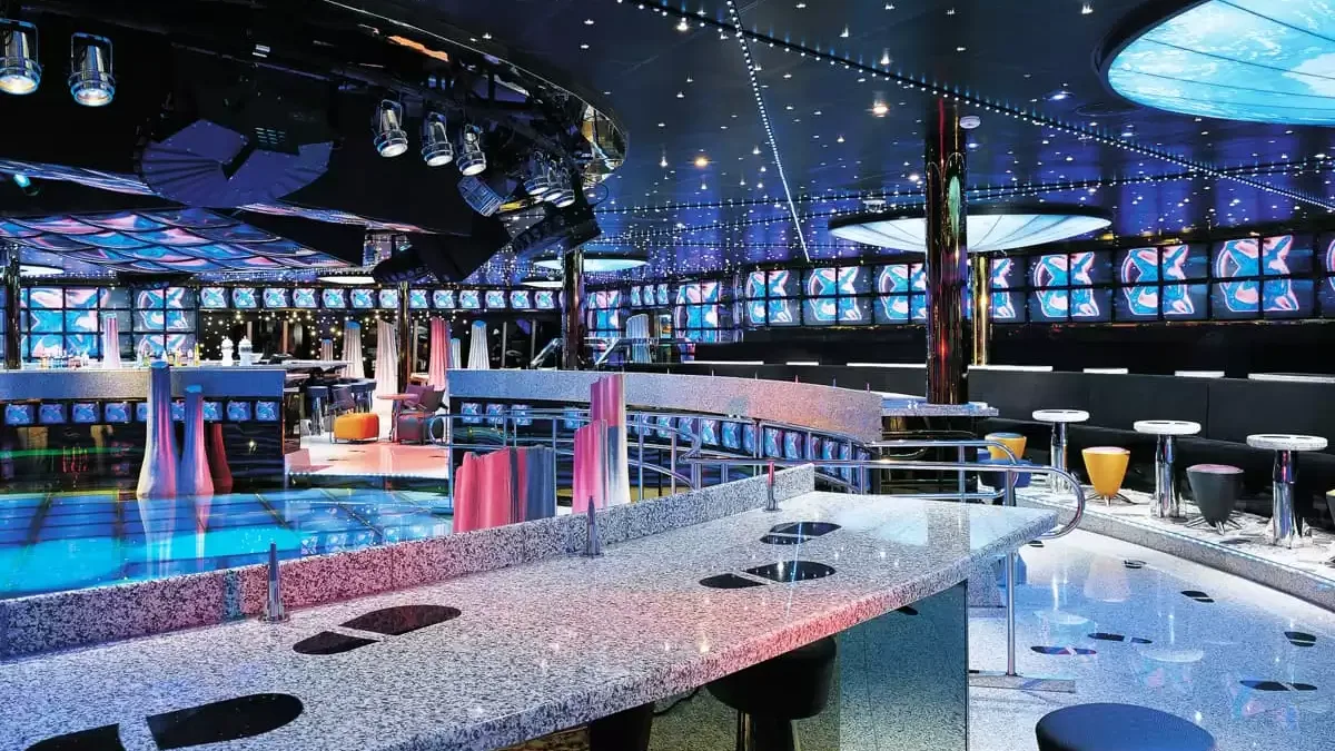 Espaces et activités à bord du Carnival Valor