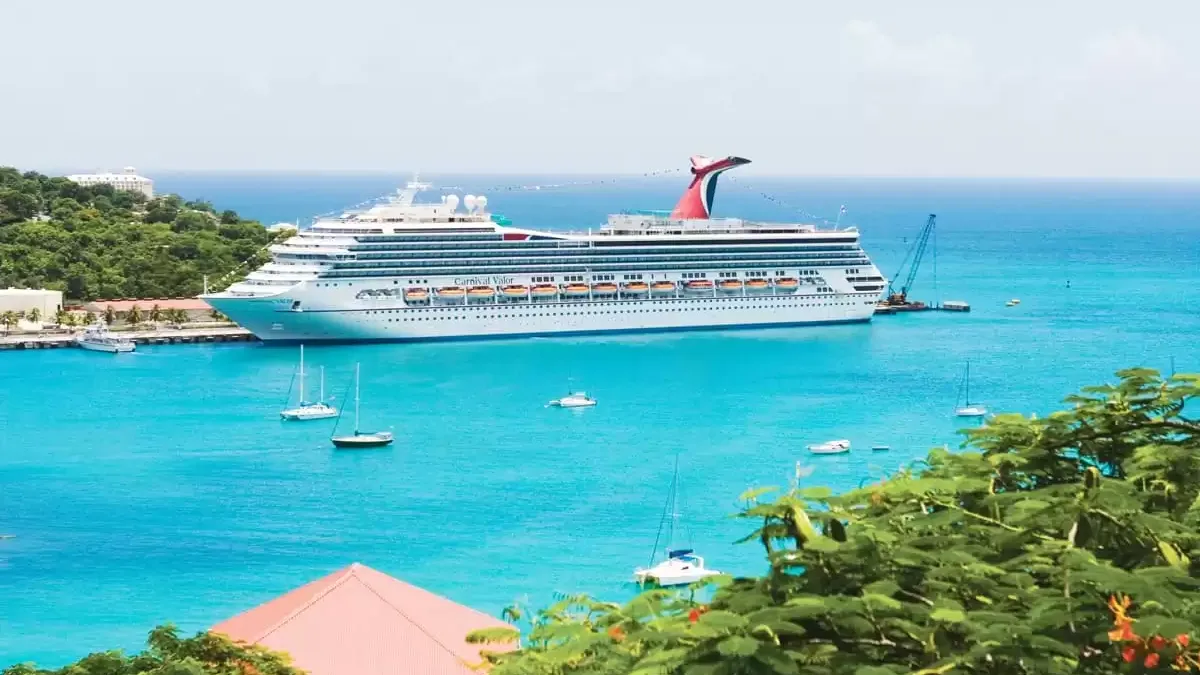Le Carnival Valor en mer, vu du ciel