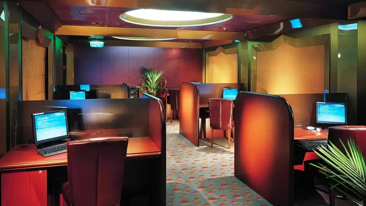 Espaces et activités à bord du Carnival Valor