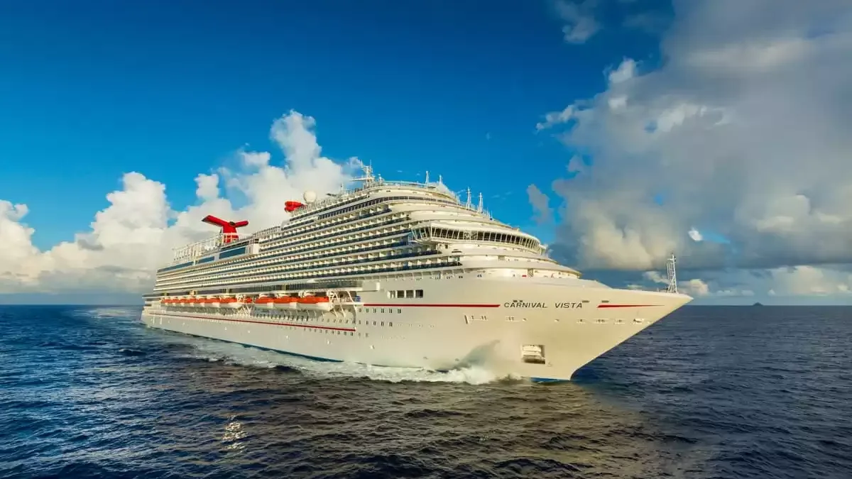 Le Carnival Vista en mer, vu du ciel
