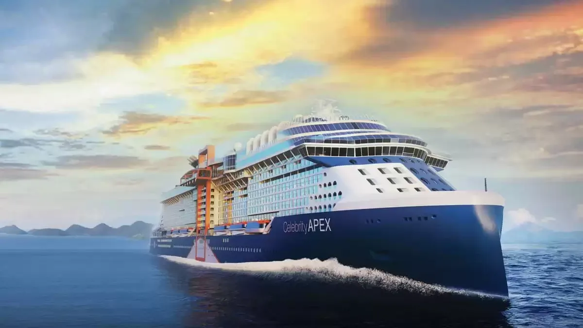 Le Celebrity Apex en mer, vu du ciel
