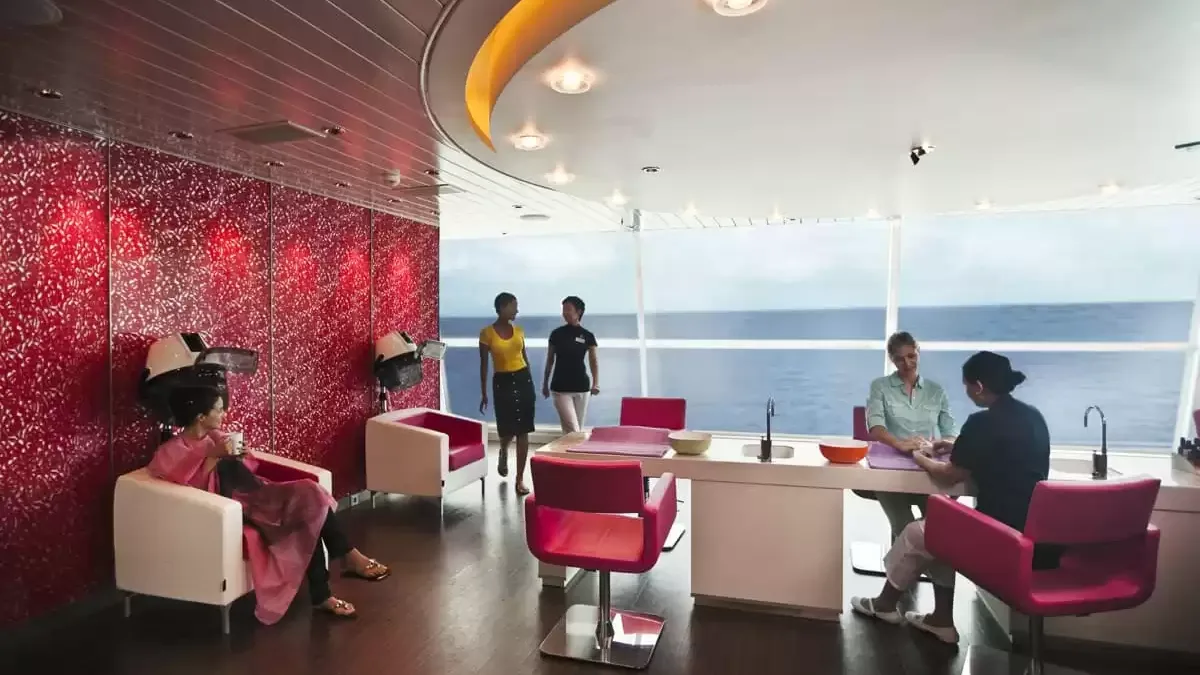 Espaces et activités à bord du Celebrity Solstice