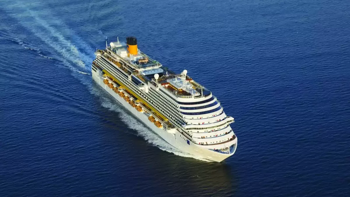 Le Costa Diadema en mer, vu du ciel