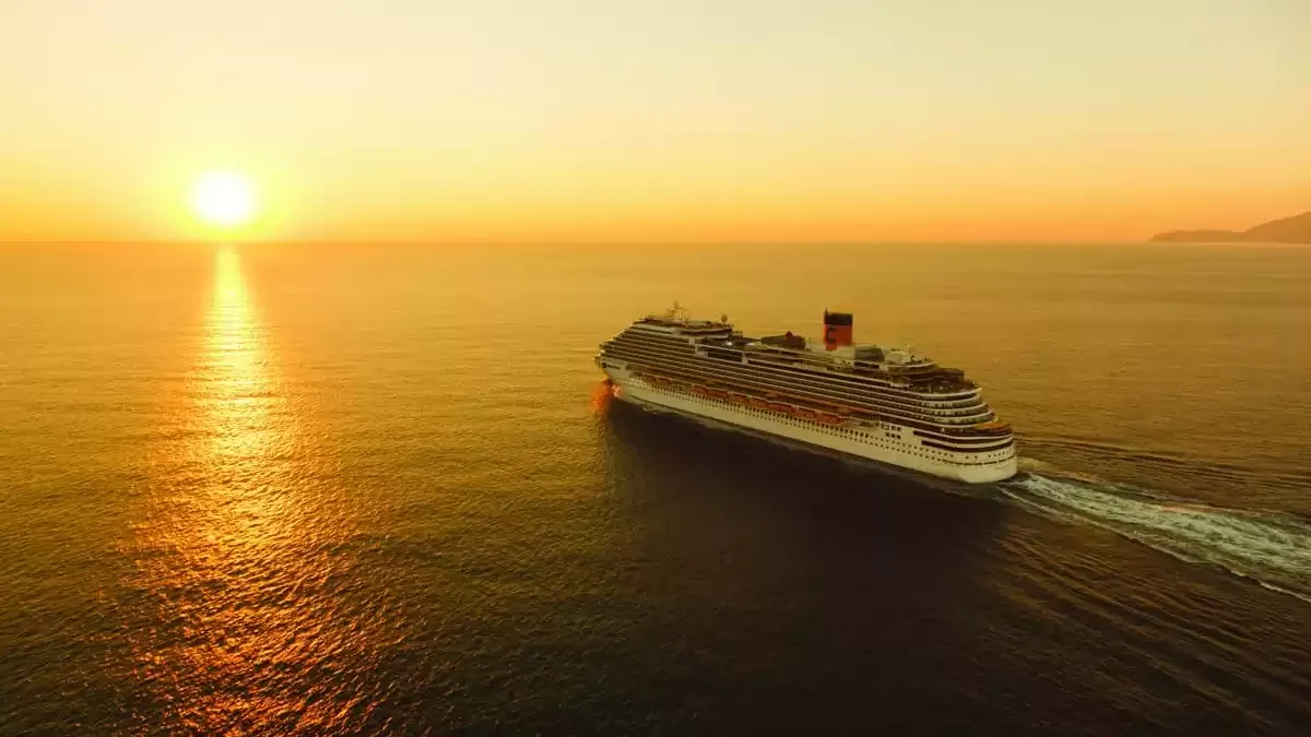 Le Costa Diadema en mer, vu du ciel