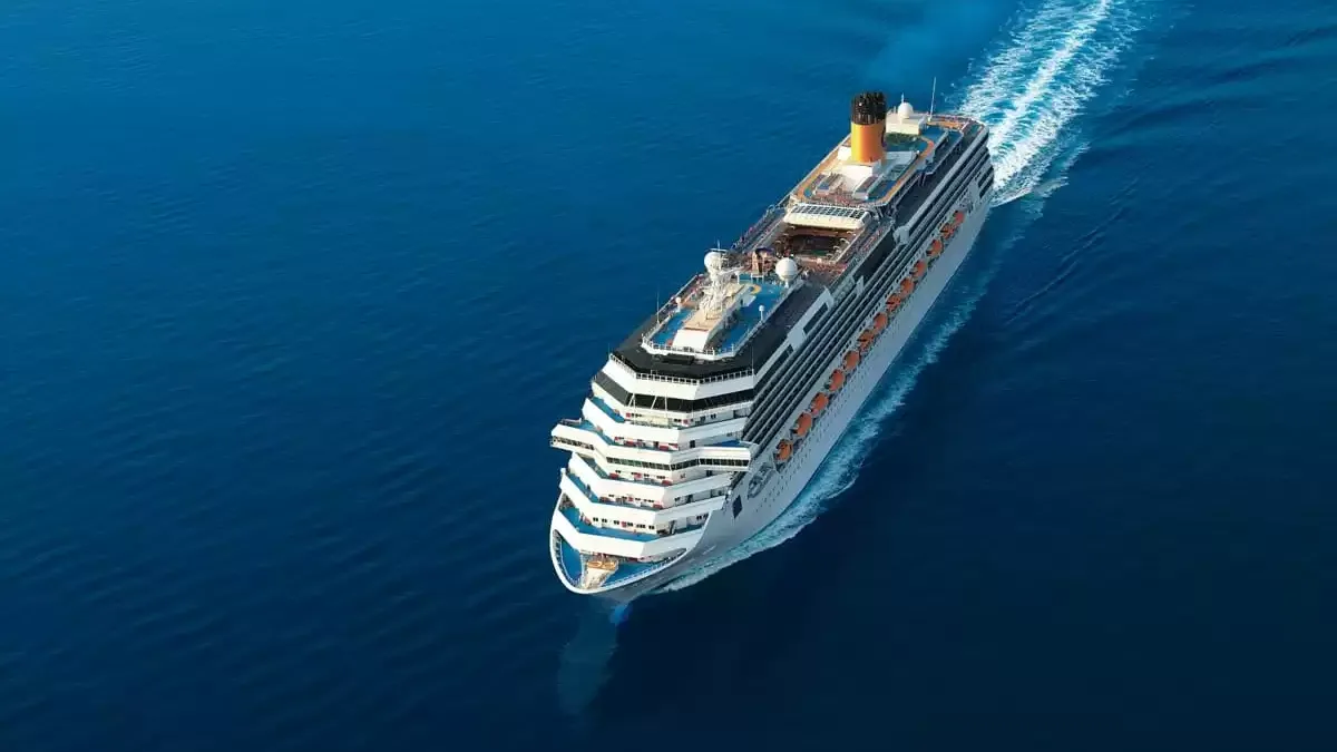 Le Costa Pacifica en mer, vu du ciel