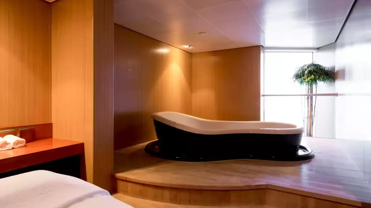 Espaces et activités à bord du Crystal Serenity