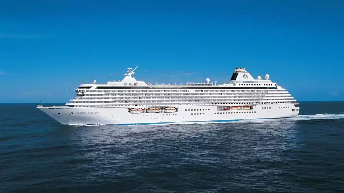 Le Crystal Serenity en mer, vu du ciel