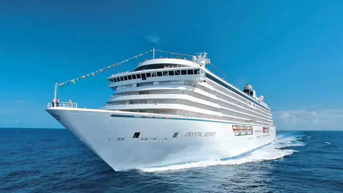 Le Crystal Serenity en mer, vu du ciel