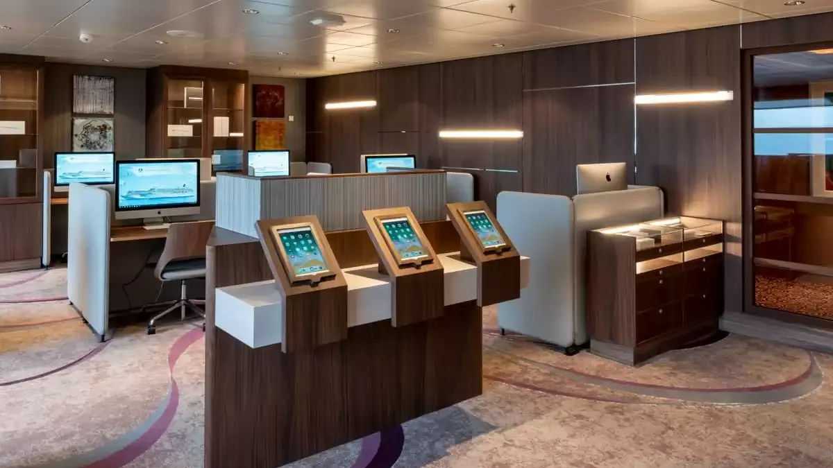 Espaces et activités à bord du Crystal Serenity
