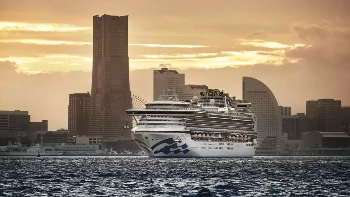 Le Diamond Princess en mer, vu du ciel