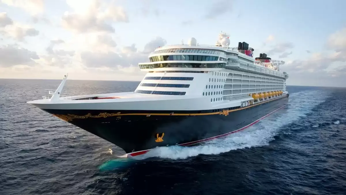 Le Disney Dream en mer, vu du ciel