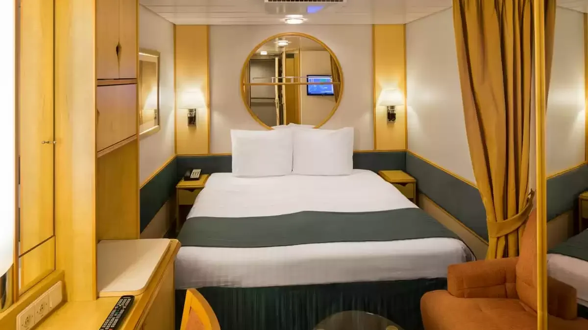 Une cabine à bord du Enchantment of the Seas