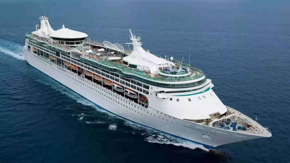 Le Enchantment of the Seas en mer, vu du ciel