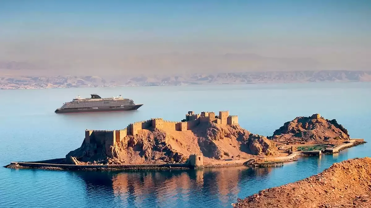 Le EXPLORA II en mer, vu du ciel