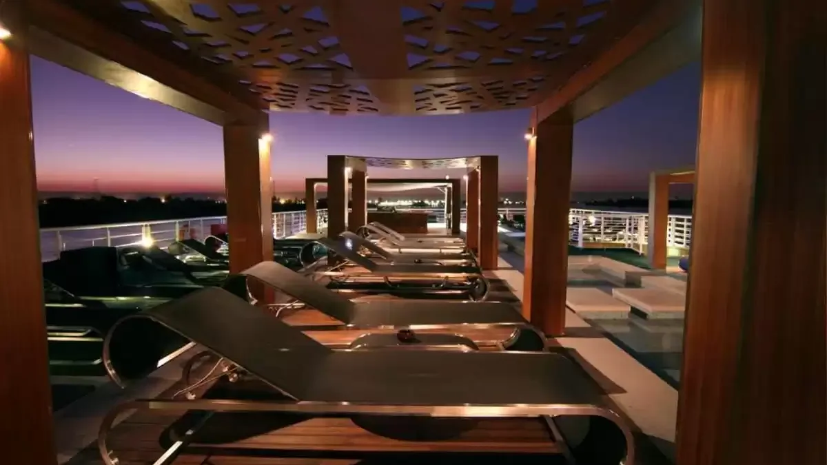 Espaces et activités à bord du Fayan