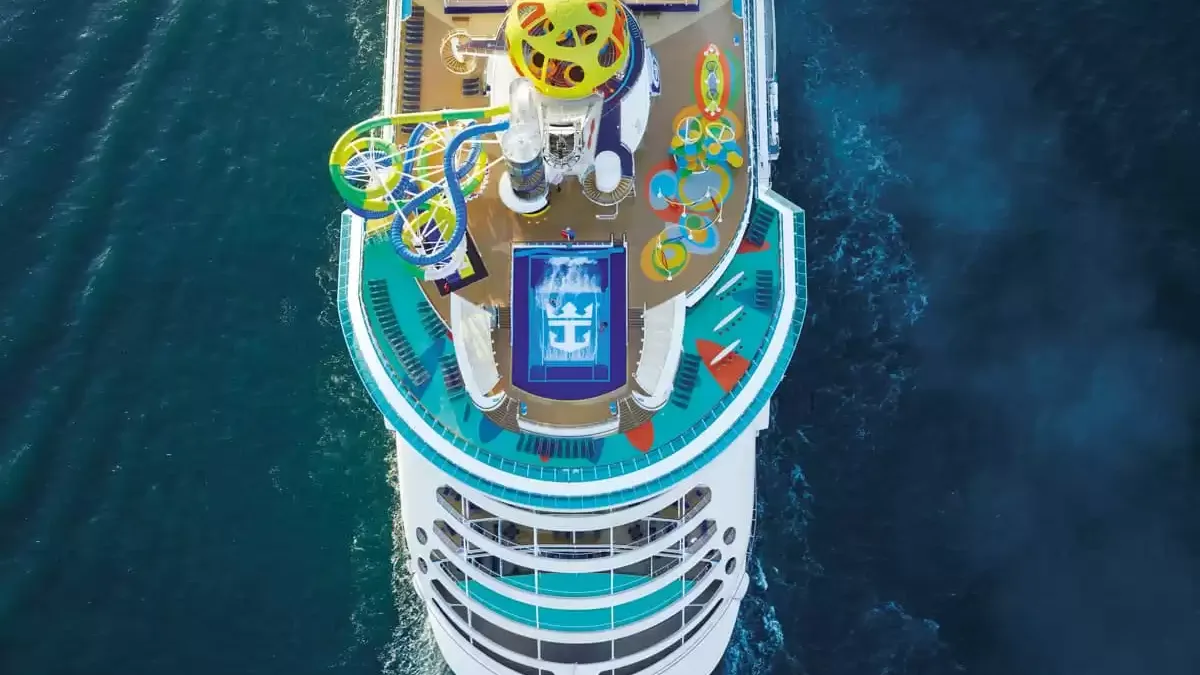 Le Independence of the Seas en mer, vu du ciel