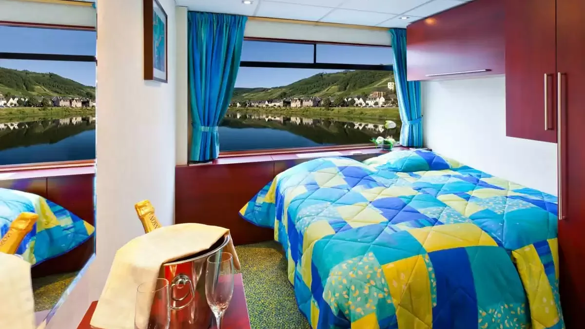 Une cabine à bord du La Boheme