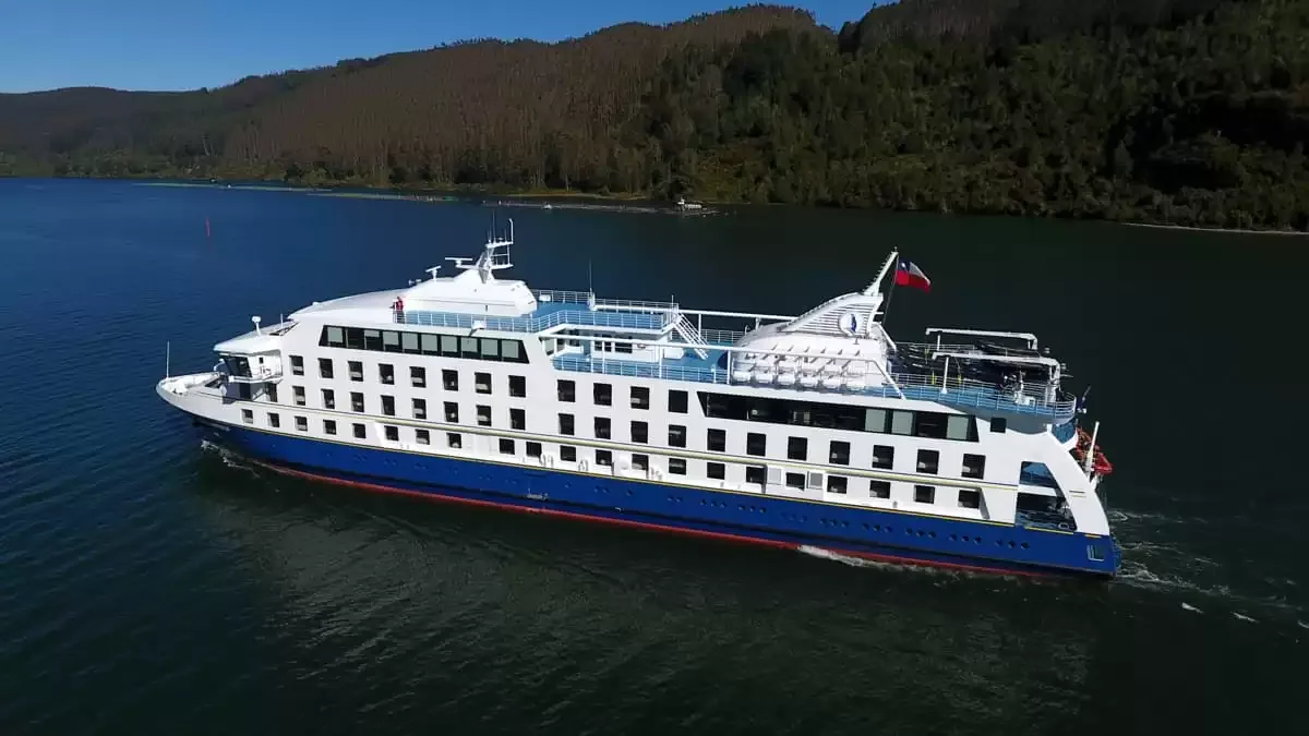 Le M/N Ventus Australis en mer, vu du ciel
