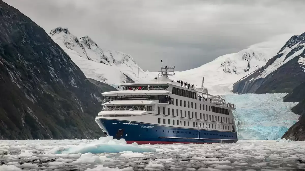 Le M/N Ventus Australis en mer, vu du ciel