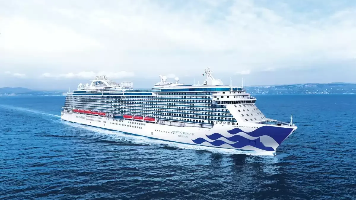 Le Majestic Princess en mer, vu du ciel