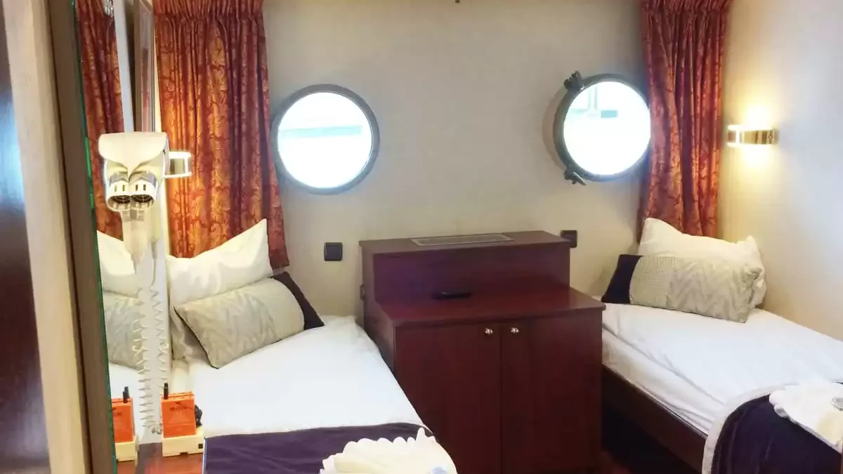 Une cabine à bord du Monalisa