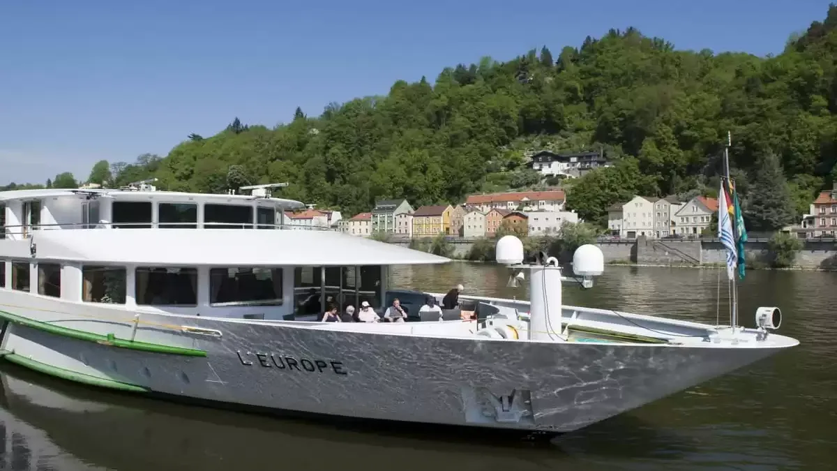 Le MS Europe en mer, vu du ciel