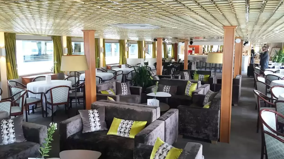 Espaces et activités à bord du MS France