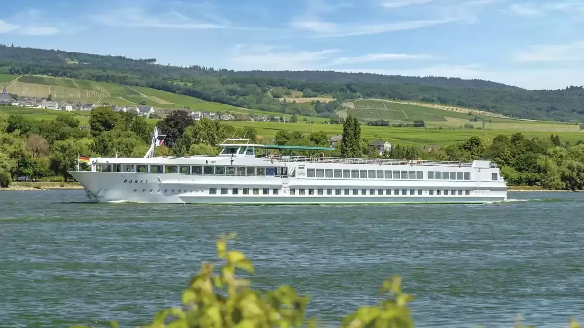 Le MS Monet en mer, vu du ciel