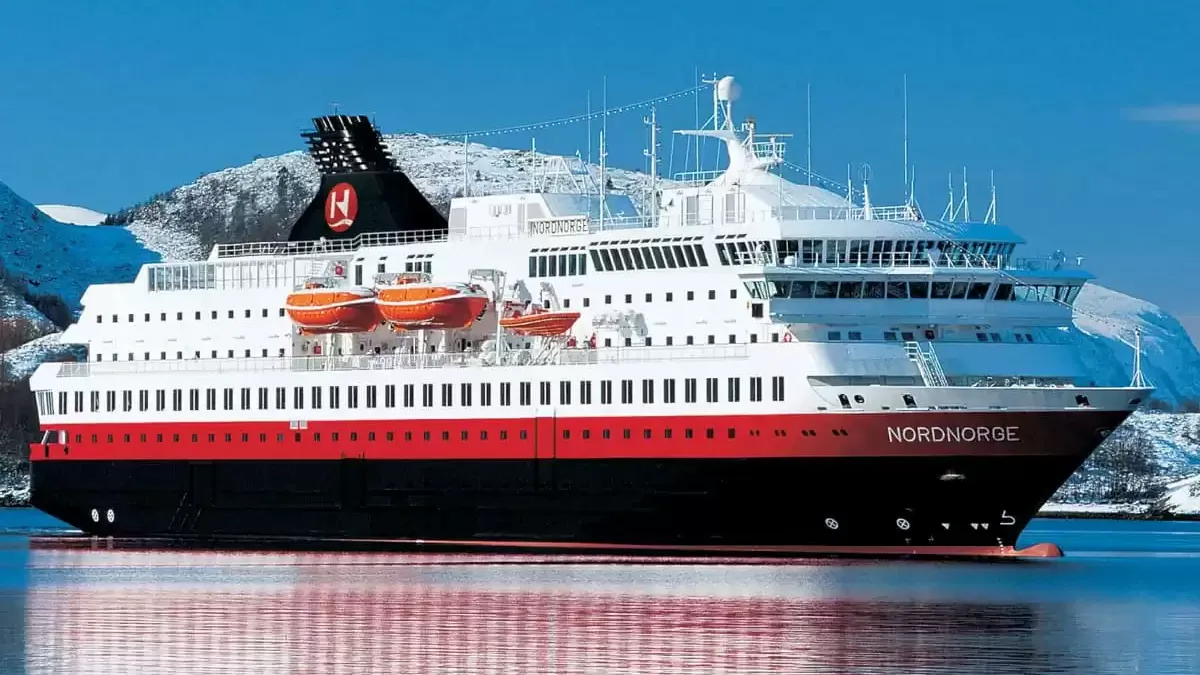 Le MS Nordnorge en mer, vu du ciel
