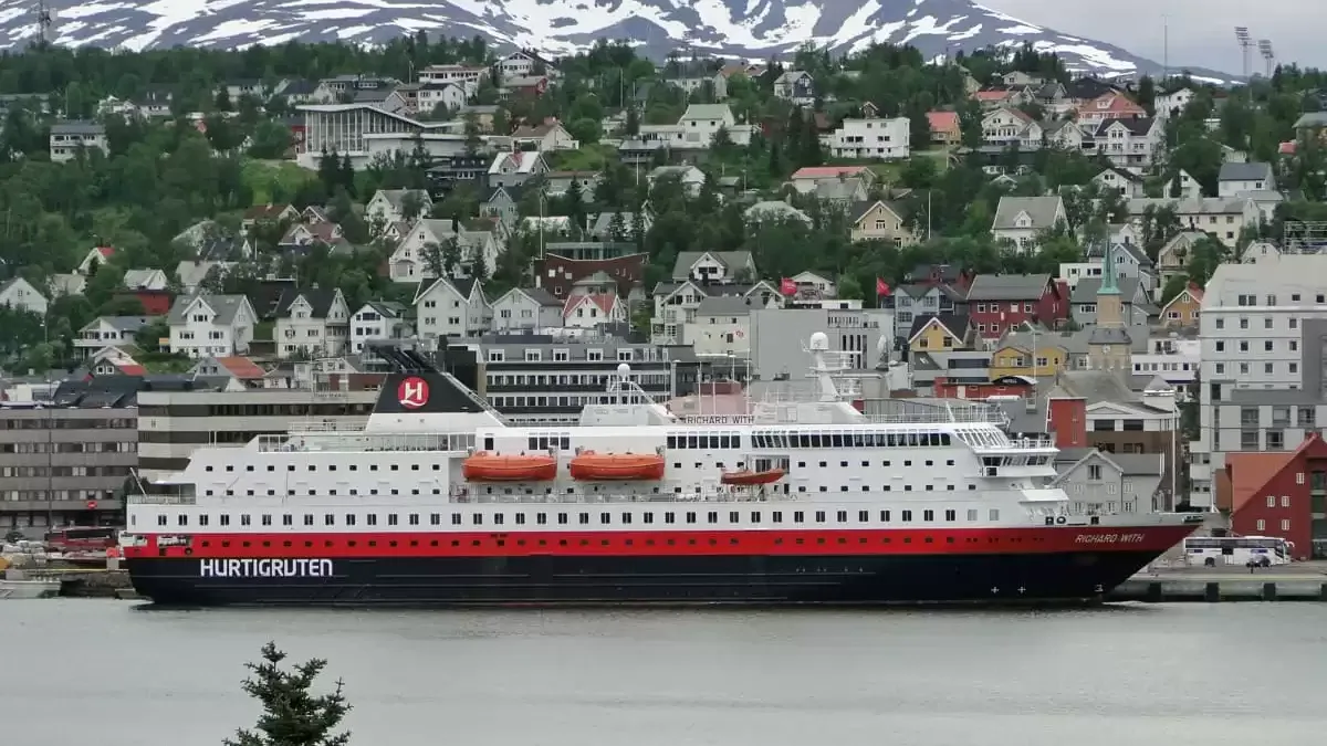 Le MS Richard With en mer, vu du ciel