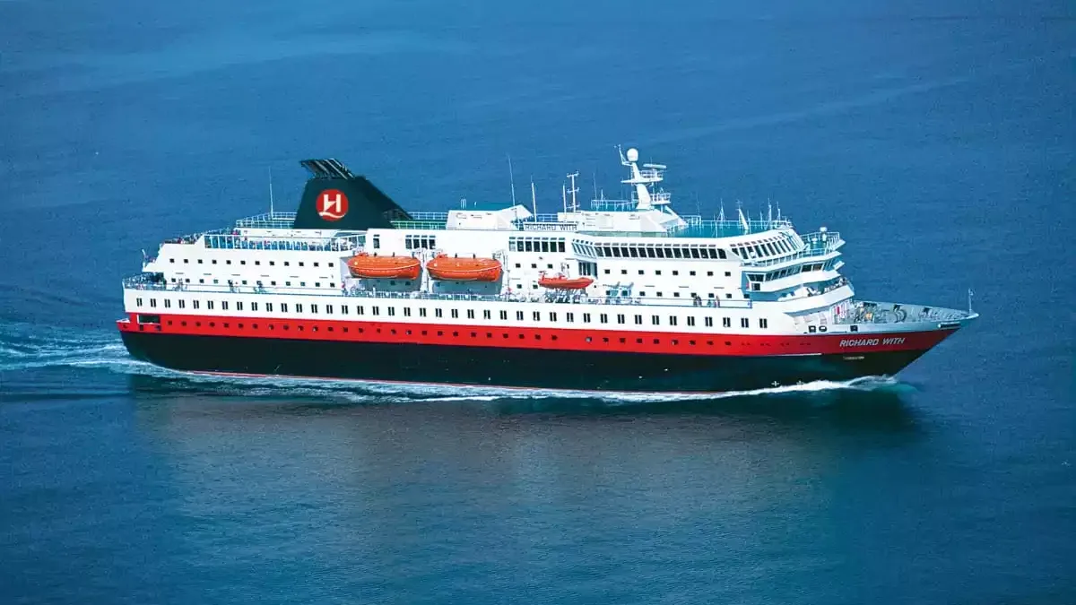 Le MS Richard With en mer, vu du ciel