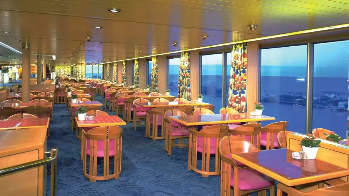 Espaces et activités à bord du MS Volendam